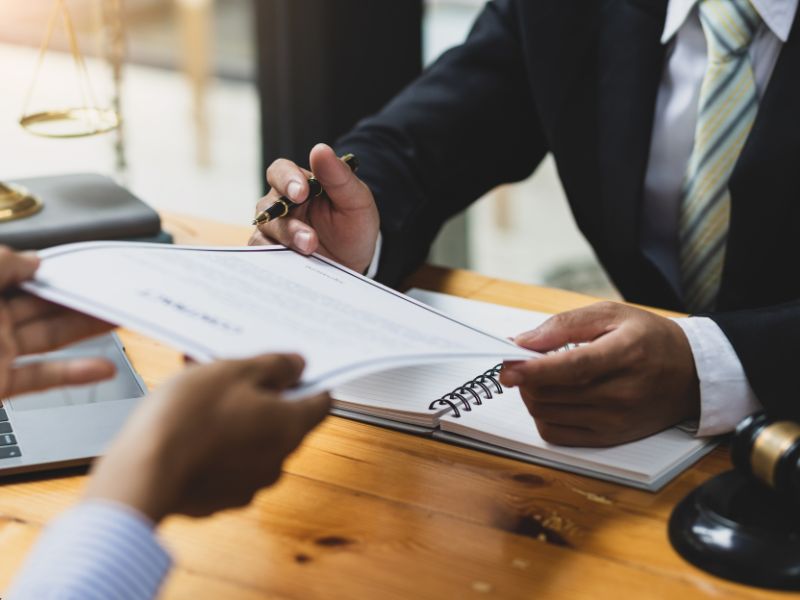 בקשה לעיכוב הליכים