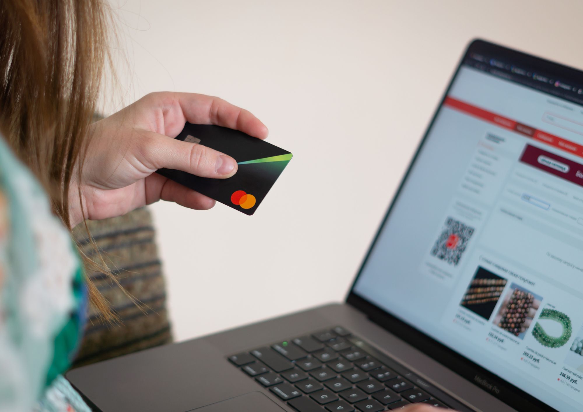 איך לנהל חנות באינטרנט